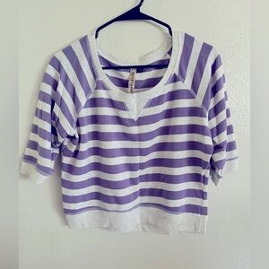 EUC purple and white 3/4 sleeve top
